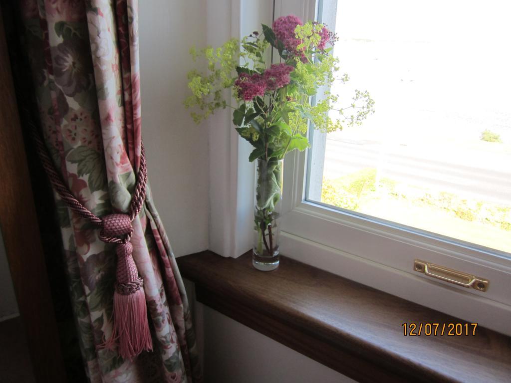 Ronebhal Guest House โอบาน ภายนอก รูปภาพ