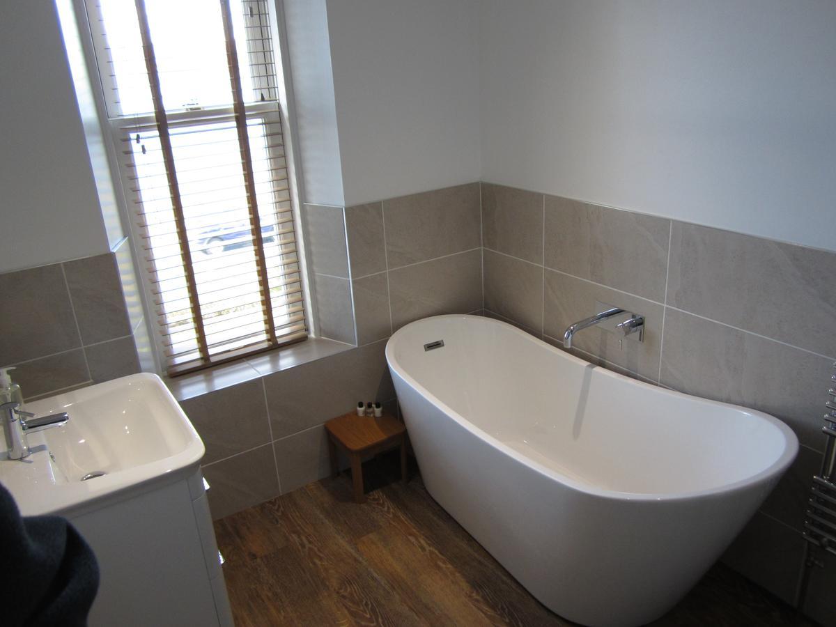 Ronebhal Guest House โอบาน ภายนอก รูปภาพ